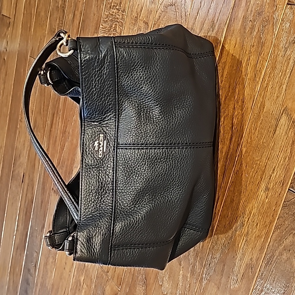 Coach purse - leather H1781-F23537